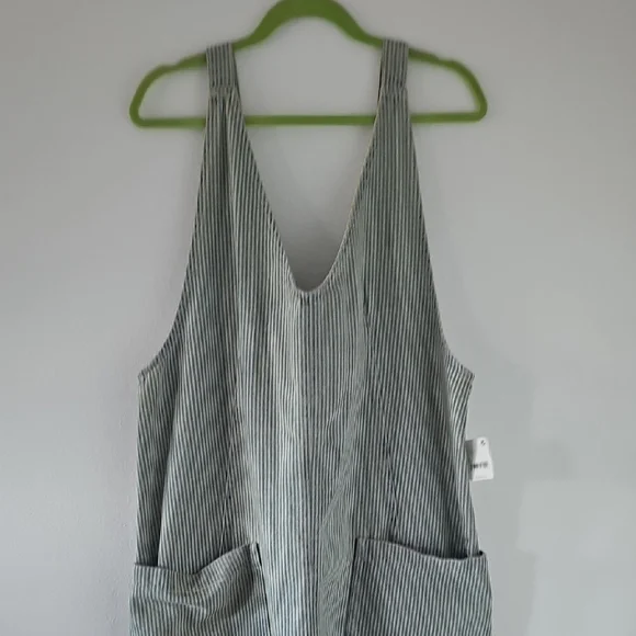 ●●FREE PEOPLE "HIGH ROLLER" OVERALLS/JUMPSUIT SIZE L NWT●● - Picture 4 of 10